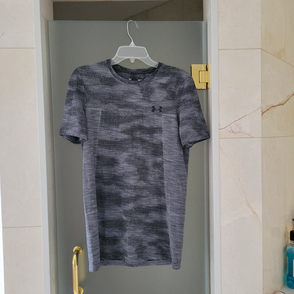 Men's Under Armour T-Shirt S